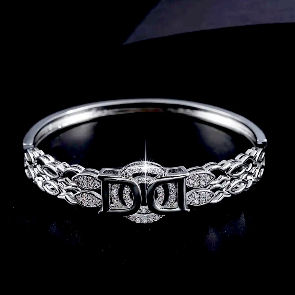 Silvery Double -D Bracelet